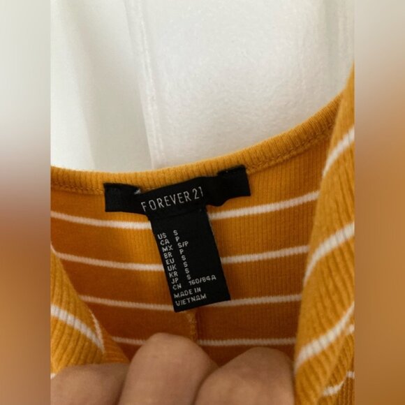 Forever 21 Midi dress - Picture 3 of 3